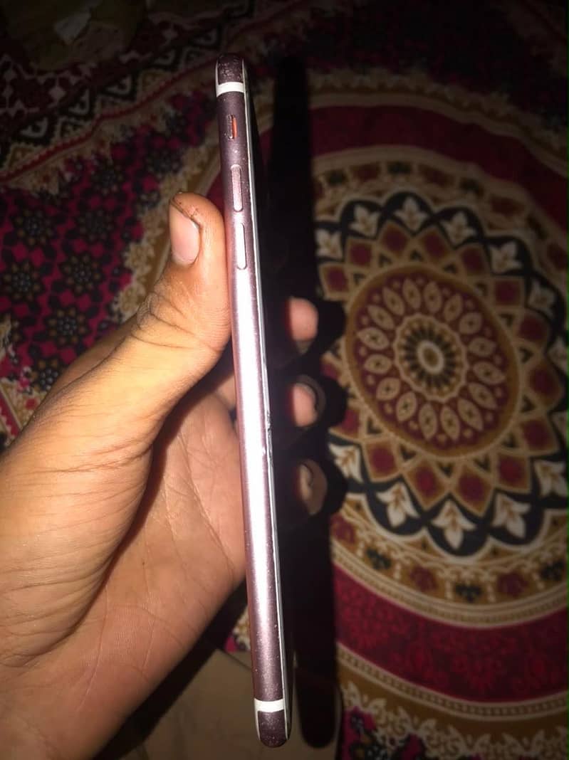 Apple iPhone 7 Plus 1