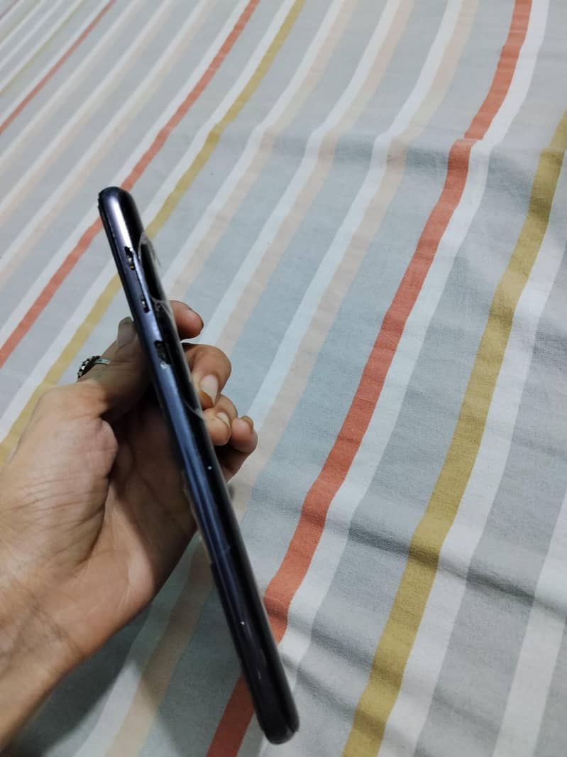 Motorola E5plus 4