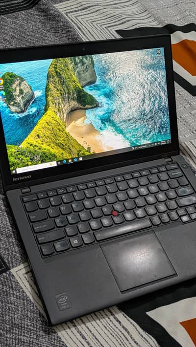 Laptop Core i7 4th Gen | 4GB RAM | SSD 256 | Touchscreen