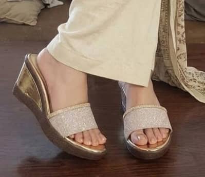 Golden Shimmer Wedge Heels Trendy Glitter Wedge Sandals
