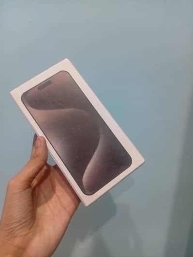 Smart Phone 256GB Dual PTA Approved (With Box / Panel Damaged)