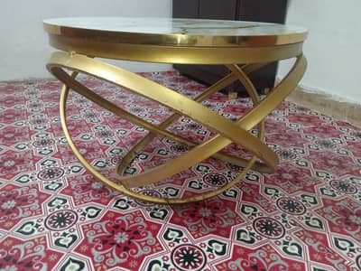 1 month used ha marble design ha coffee table ya home