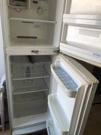 refrigrator