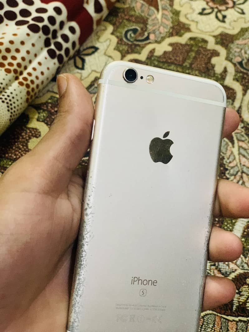 Apple iPhone 6S 1