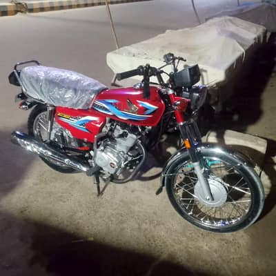 HONDA 1²⁵ 2⁰2⁴ MODEL 10 BY 10 CONDITION