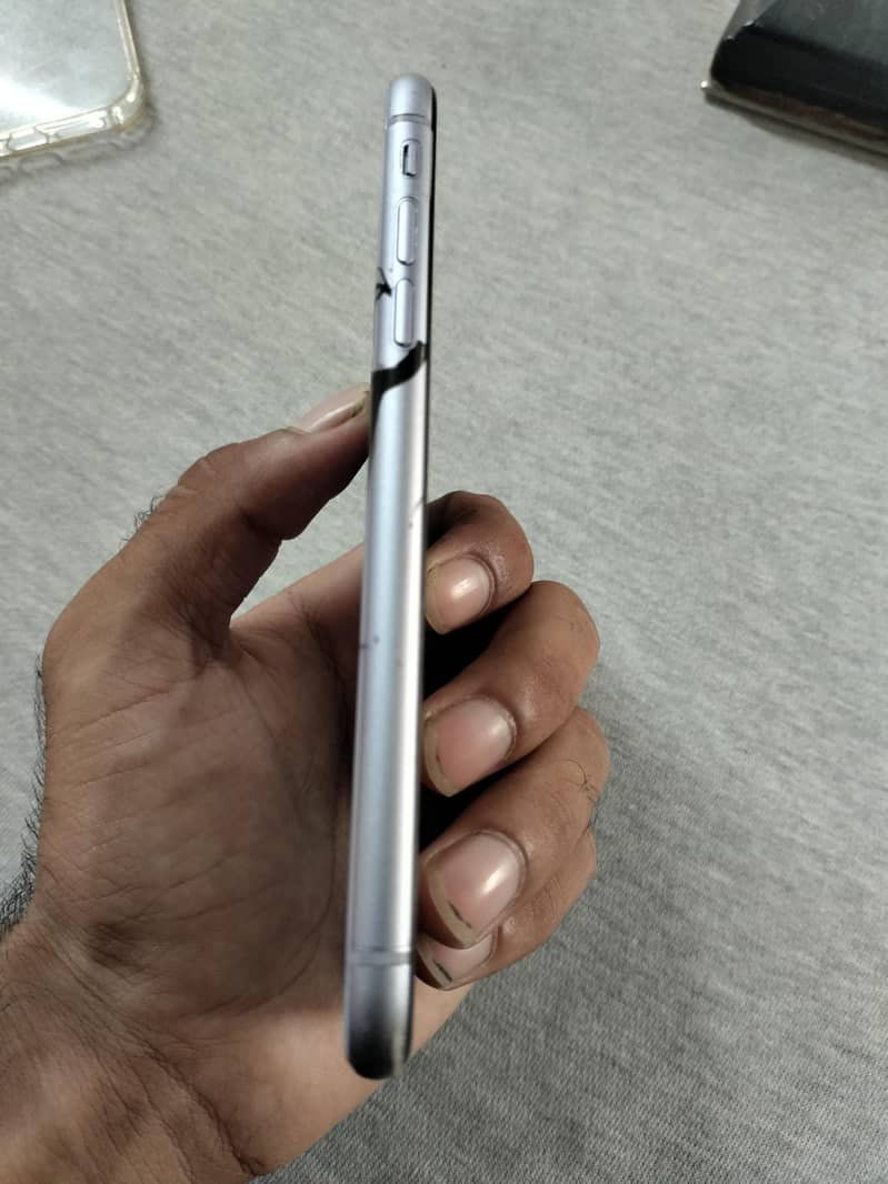 Apple iPhone 11 1