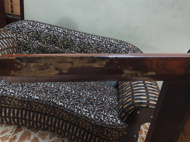 Sofa Set 321 plus Table 6x4 Ft 8