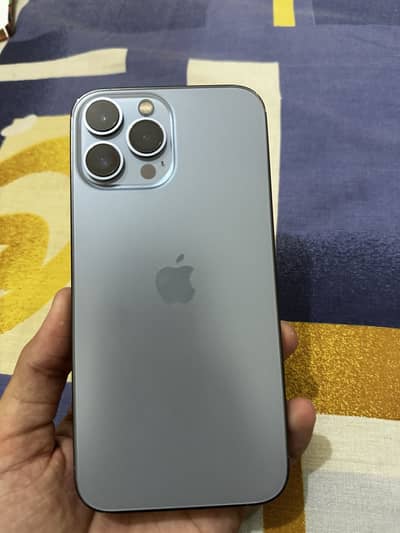 Apple iPhone 13 Pro Max 256 GB.  JV