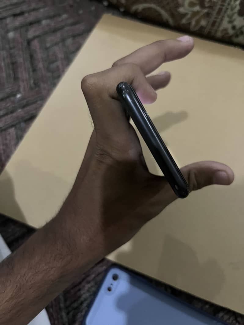 Apple iPhone 7 4