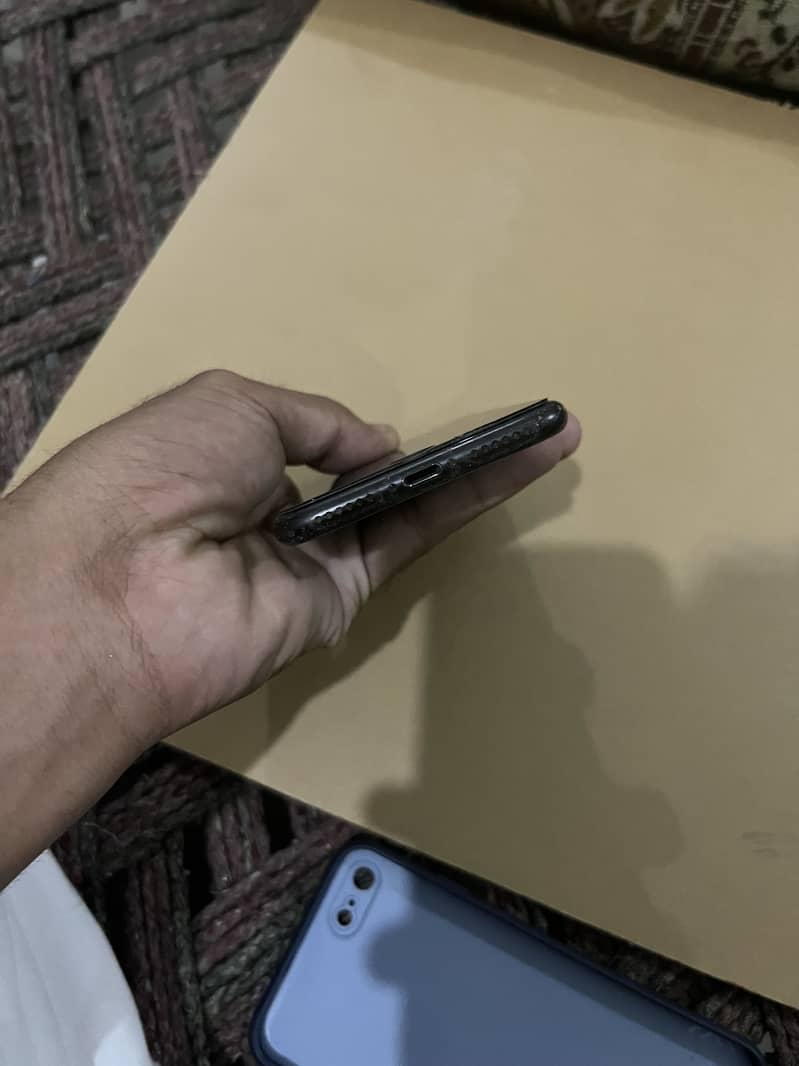 Apple iPhone 7 6