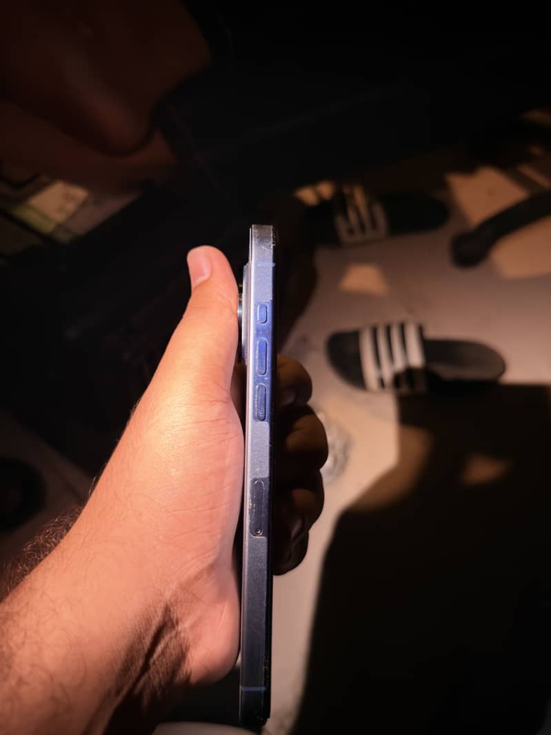 Apple iPhone 15 Pro Max 1