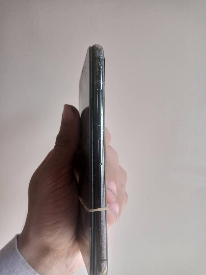 Apple iPhone X 2