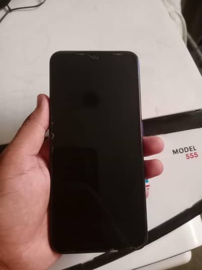 OPPO F11.8GB Ram 256 GB memory