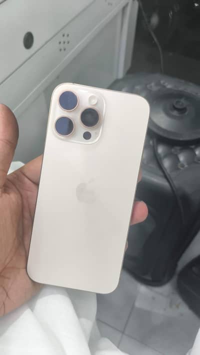 Apple iPhone 16 Pro Max