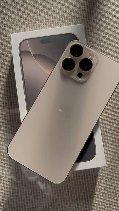 Apple iPhone 16 Pro Max jv