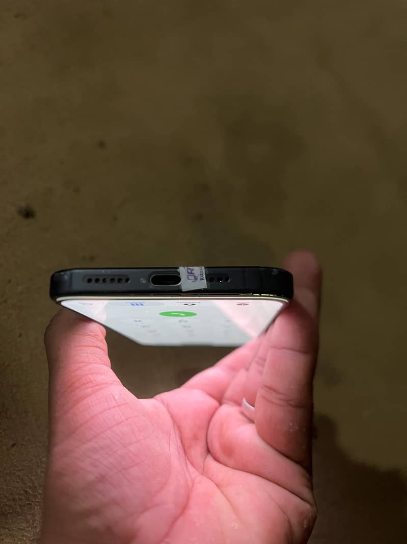 Apple iPhone 15 Pro Max 3