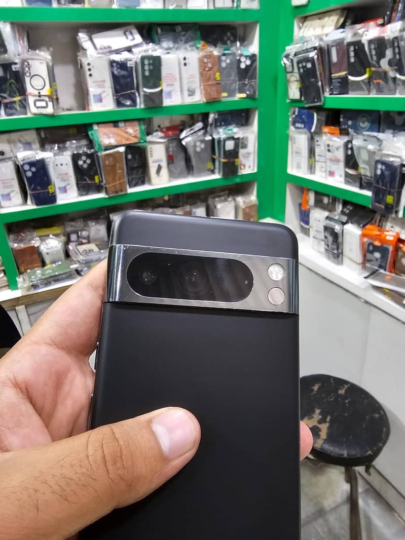 Google Pixel 8 Pro 3