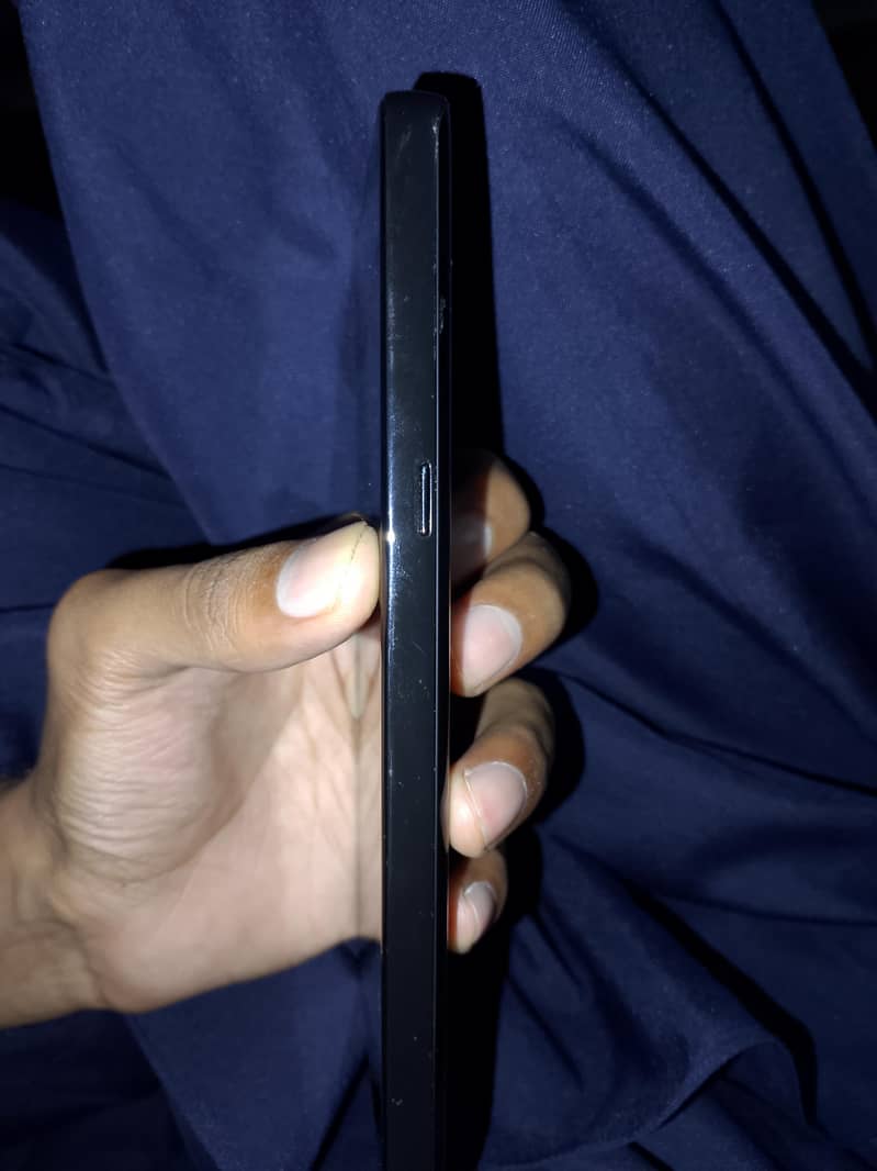 Samsung Mobile Note 8 1