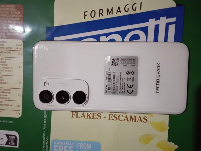 Tecno Spark 40 Pro + 1