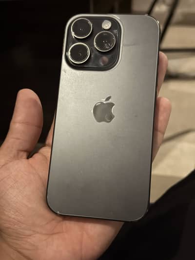 Apple iPhone 16 Pro