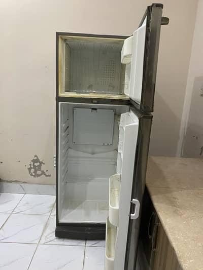 Dawlance freezer