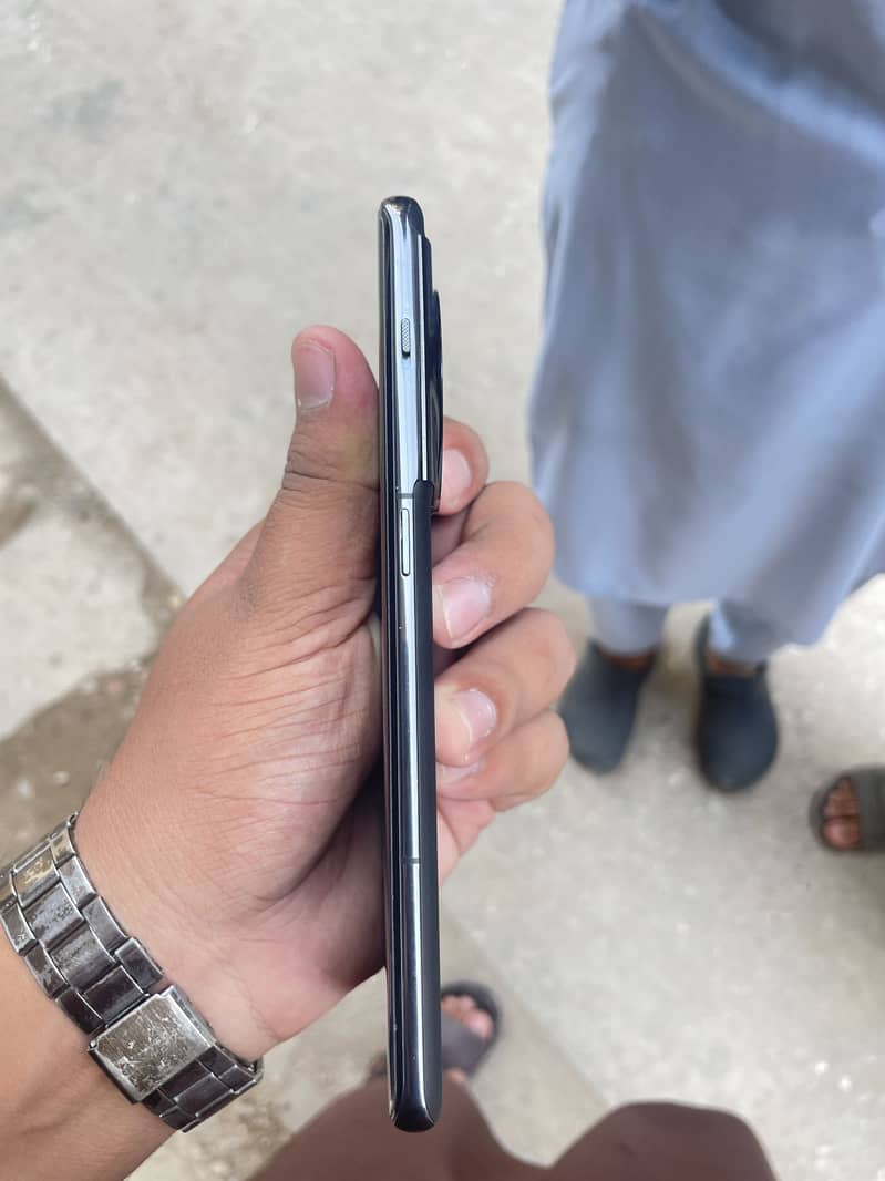 One Plus 11 4