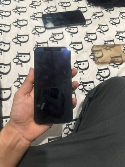 Apple iPhone 12