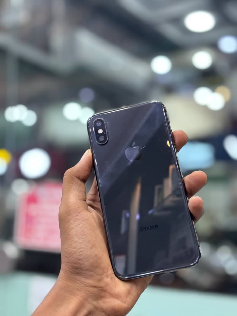 Apple iPhone 11 Pro 2