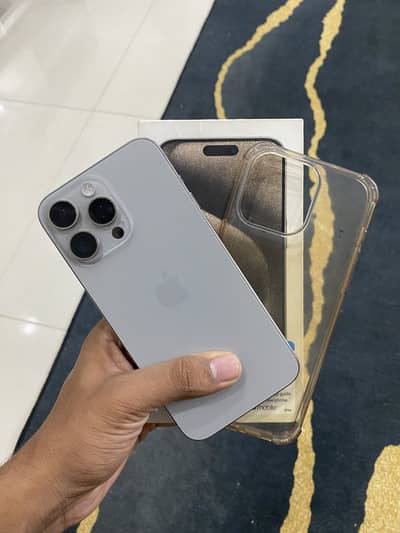 iPhone 15 Pro Max JV