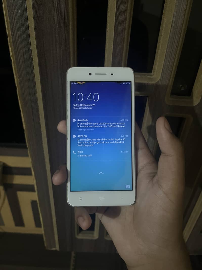 OPPO A37f 0