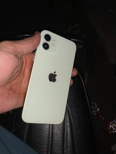 Apple iPhone 12