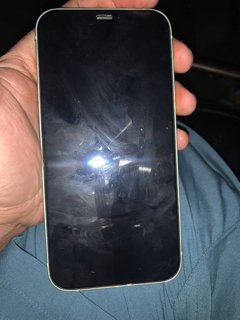 Apple iPhone 12 2