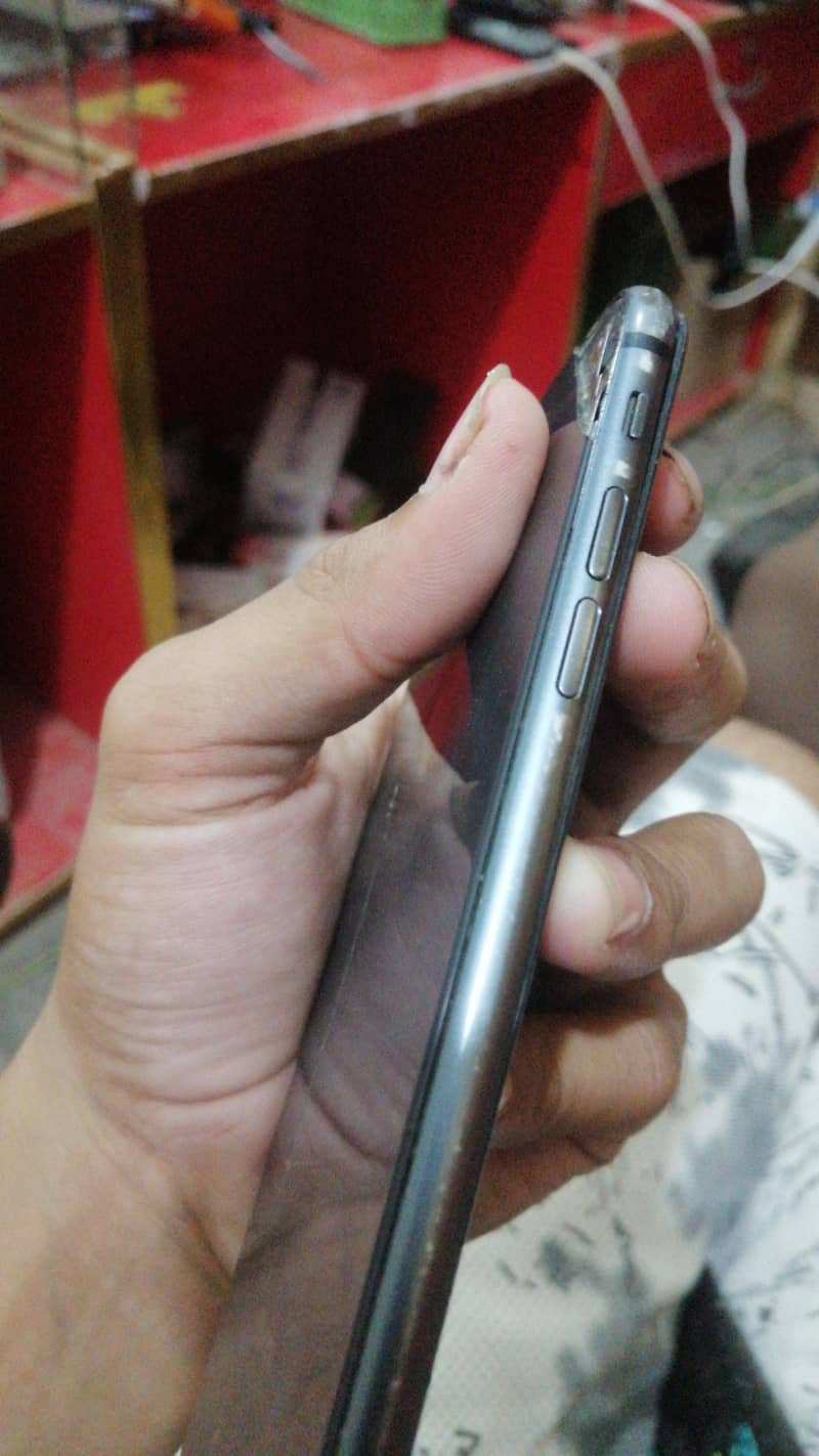 Apple iPhone 8 Plus 2