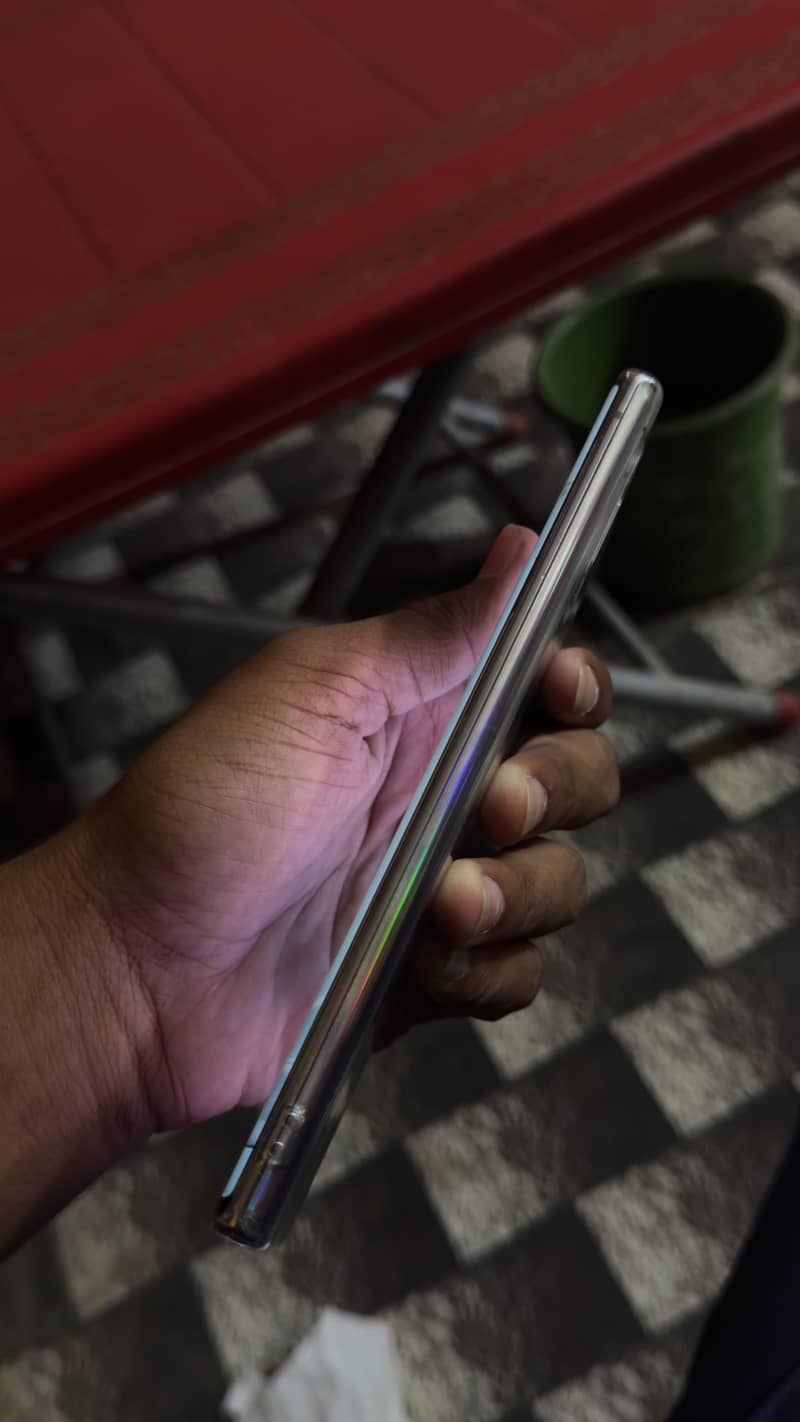Samsung Mobile Note 10 Plus 7