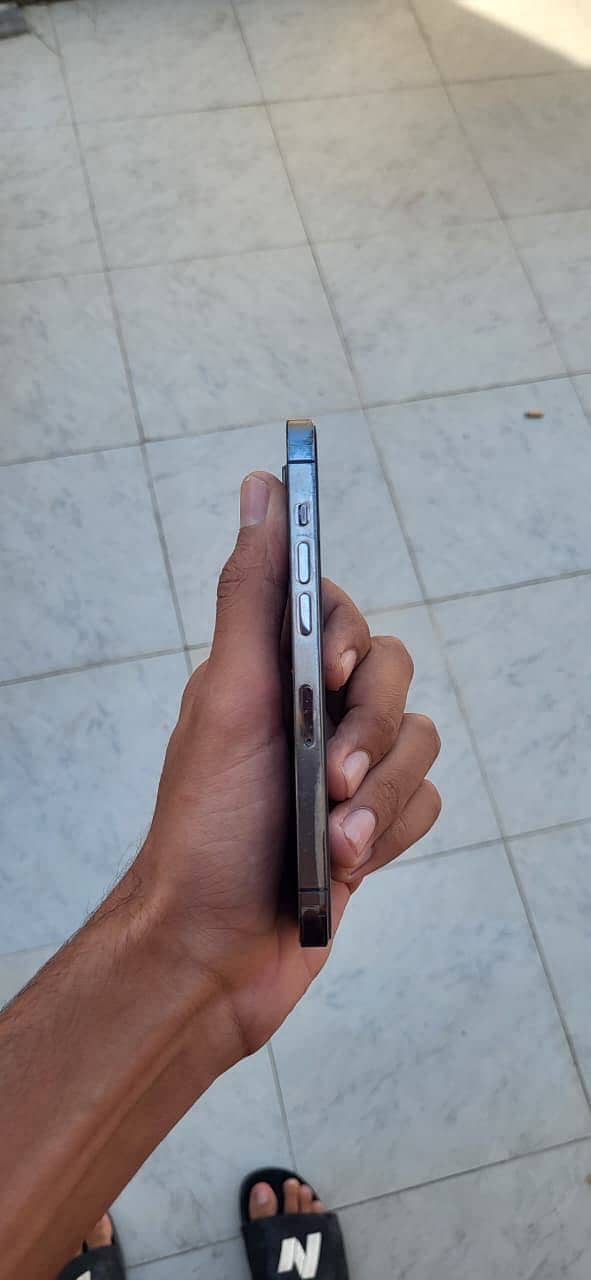 Apple iPhone 14 Pro 3