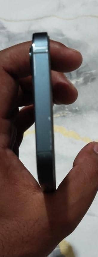 Apple iPhone 12 Pro 2