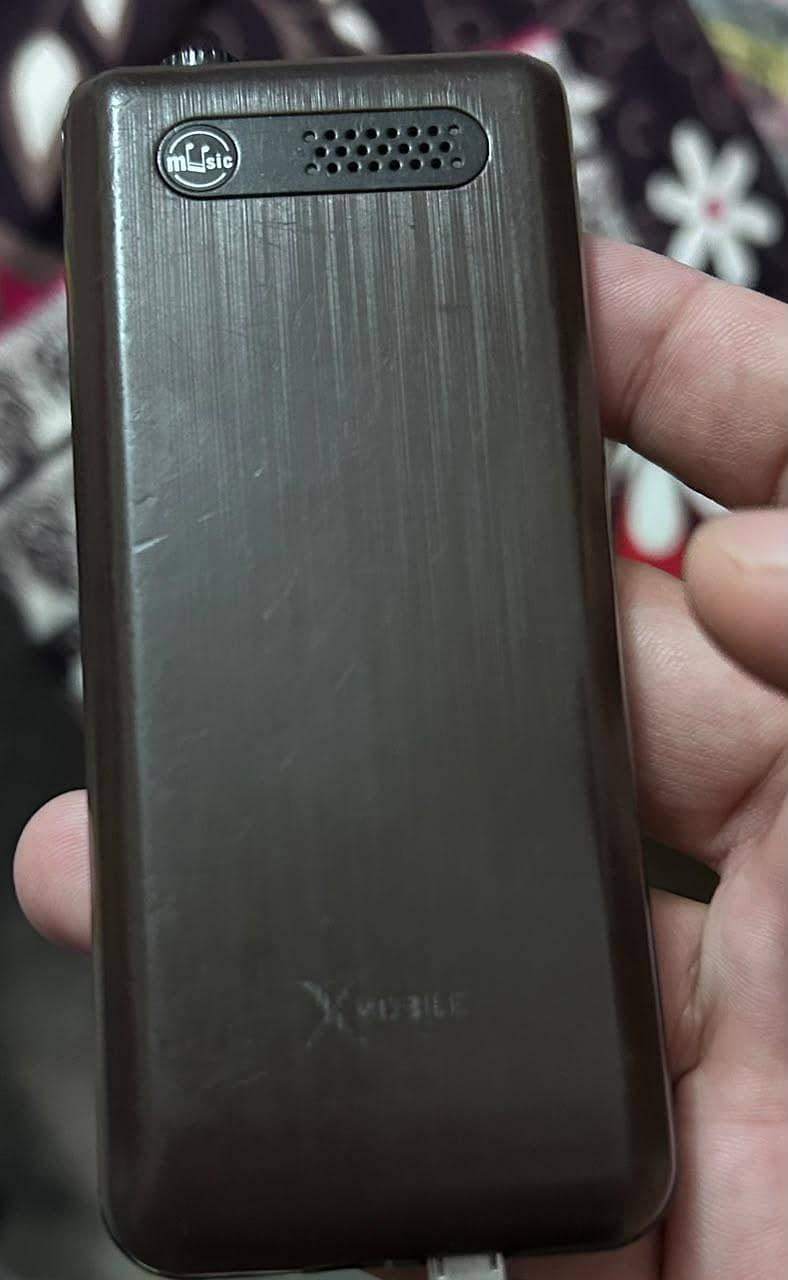 XMobile D4 Lite 3