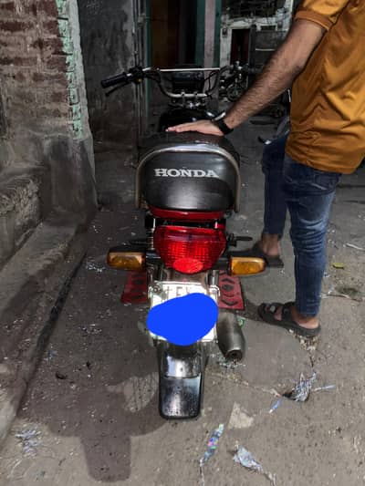 Honda CD70 2011 modal