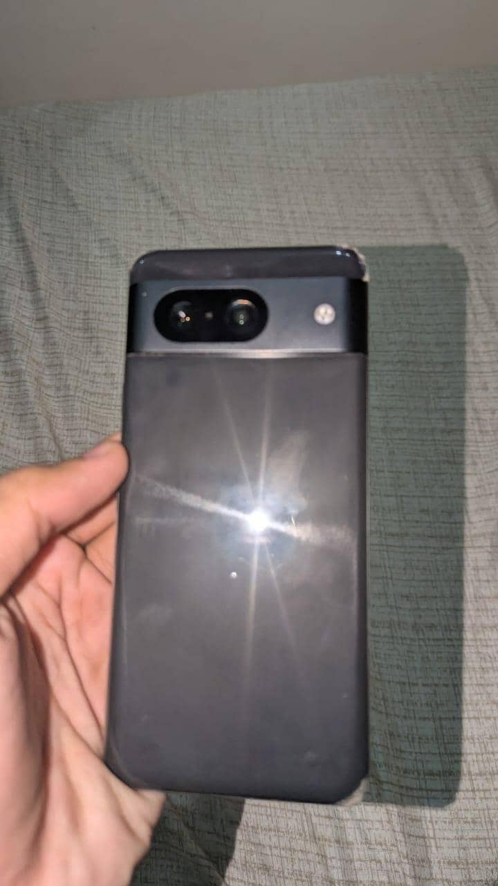 Google Pixel 8 1