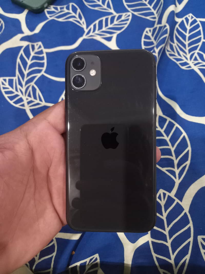 Apple iPhone 11 4