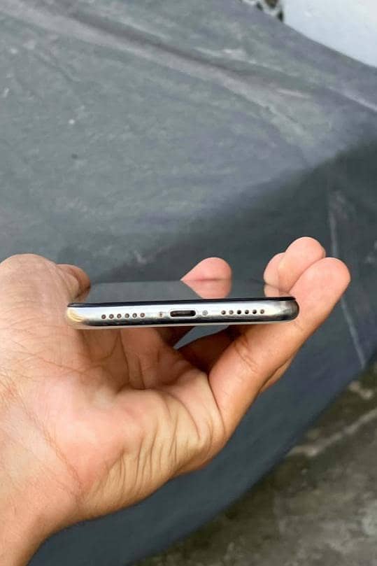 Apple iPhone X All SIM WORKING 4