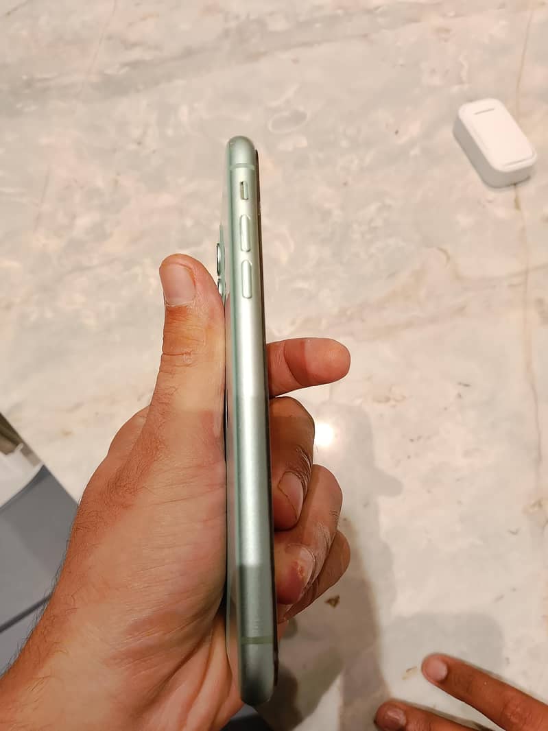Apple iPhone 11 1