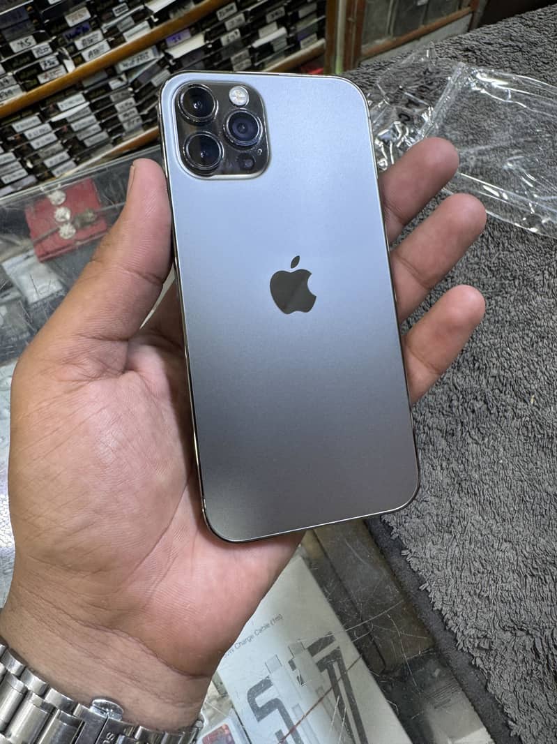 Apple iPhone 12 Pro 1