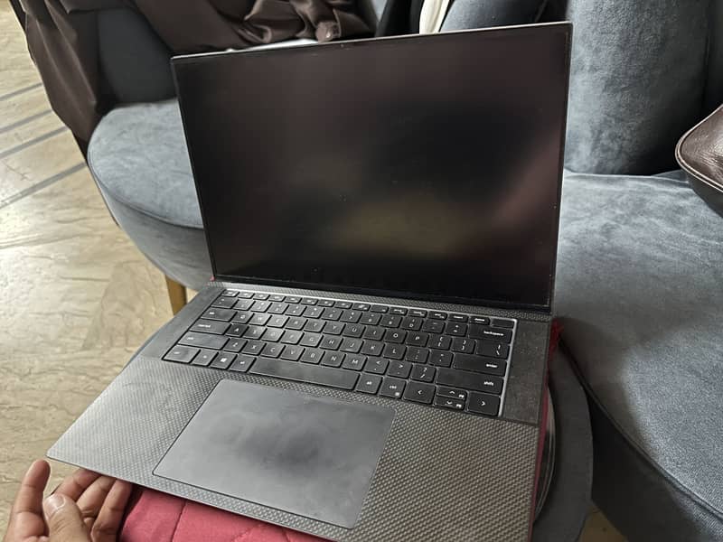 Dell Precision 5550 1