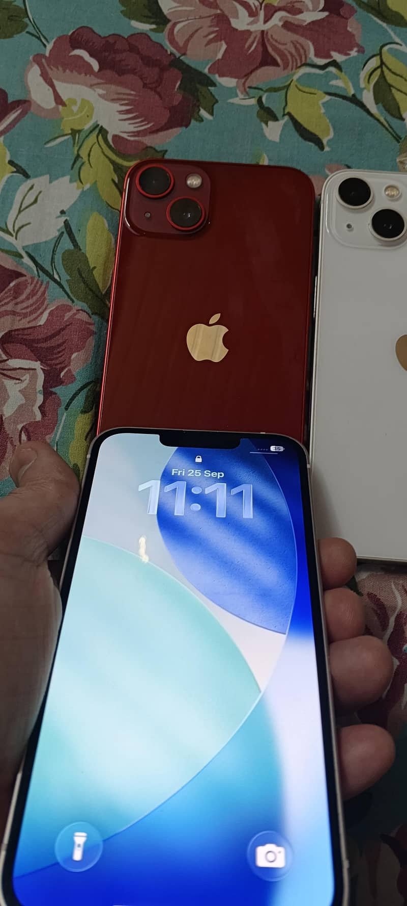 Apple iPhone 13 4