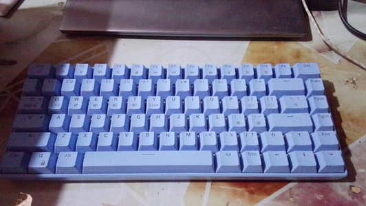 gaming keyboard in blue brand new mild use fresh condition