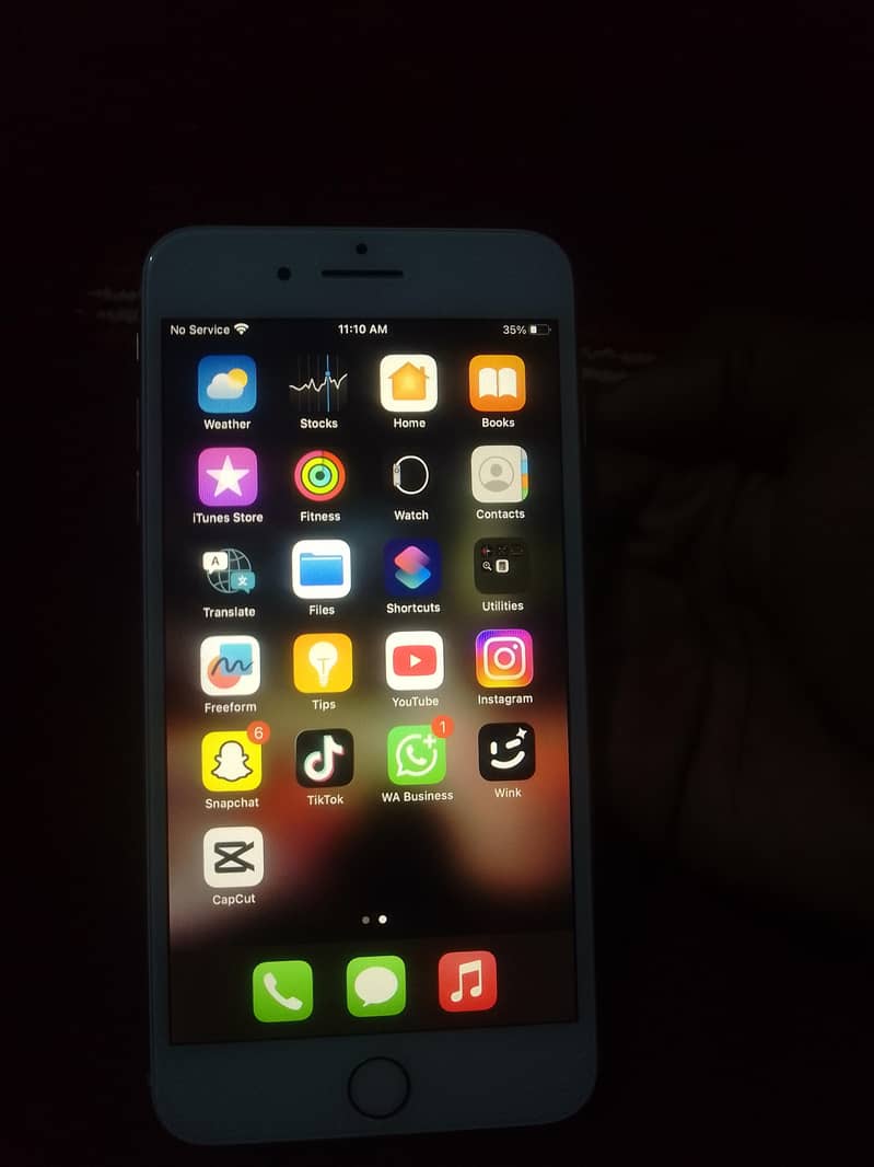 Apple iPhone 8 Plus 2