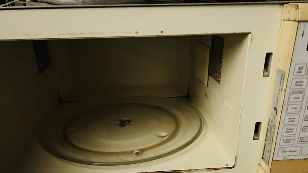 Microwave kitchen oven 2