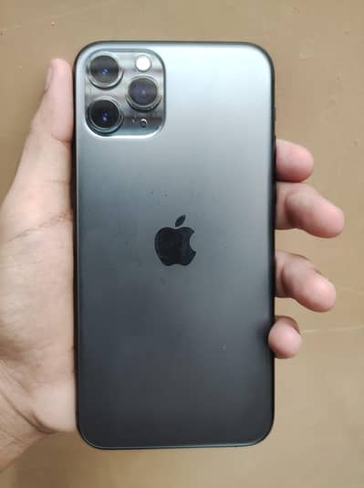 iPhone 11 Pro 84 bh all original  exchange possible