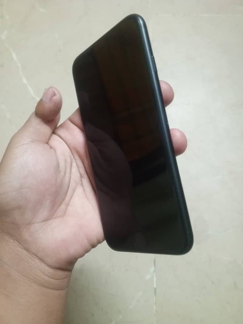iPhone 7 Pta 7